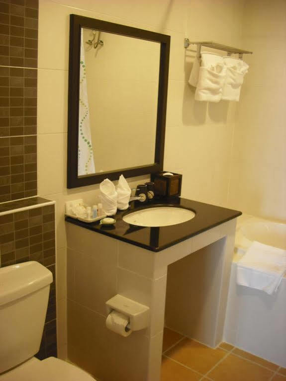 פרה נאקון סי איוטאיה Ampo Residence מראה חיצוני תמונה